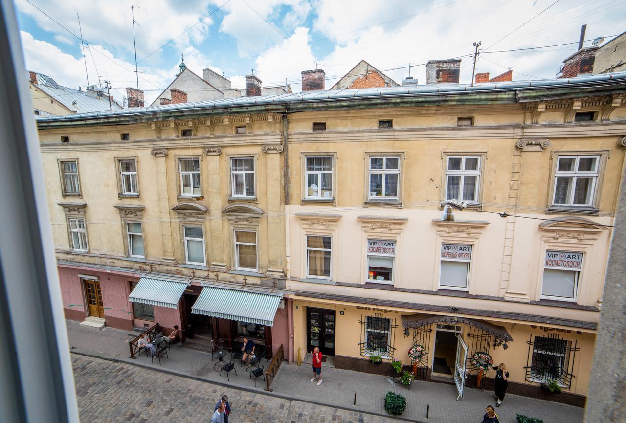 Apart Hotel On Rynok Square Leópolis Exterior foto